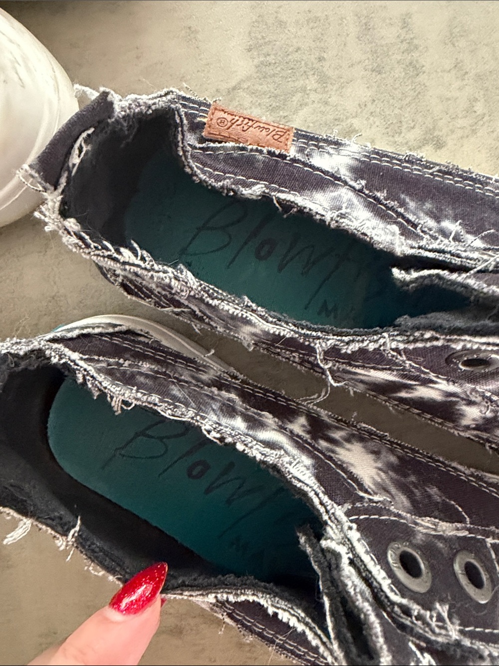 Blowfish Sneakers- Lot of 3 - Picture 4 of 7
